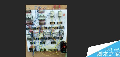 PS怎么去掉图片上的文字呢？