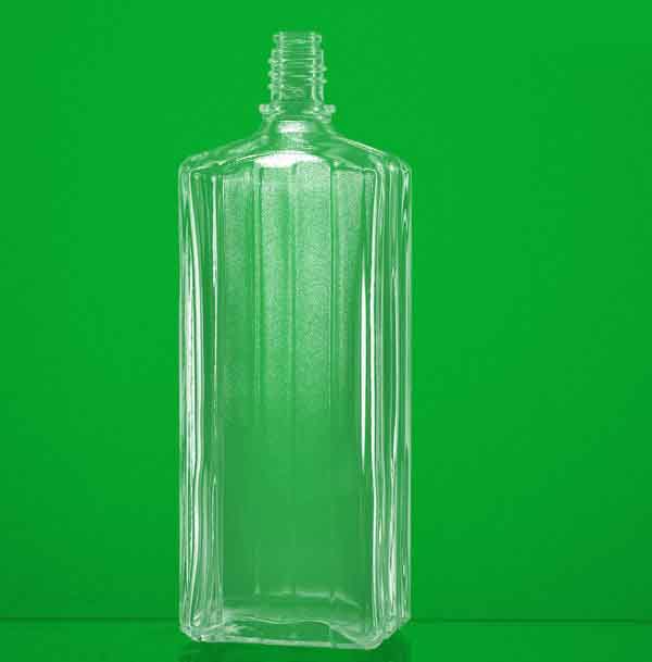 使用Photoshop简单几步抠出纯白色背景的玻璃瓶