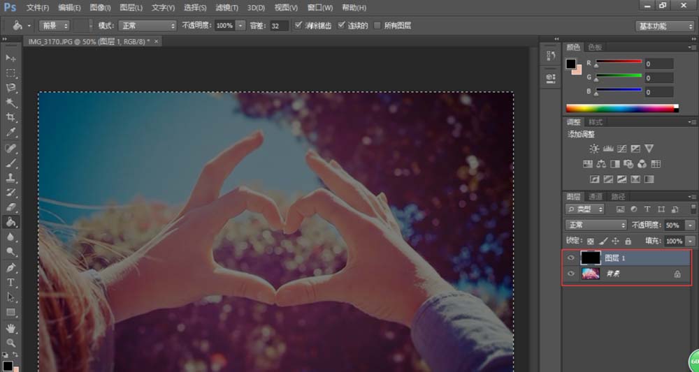 ps怎么给照片加一层黑色图层?