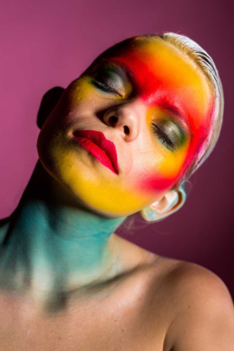 想成为PS高手必看:中性灰完美磨皮教程