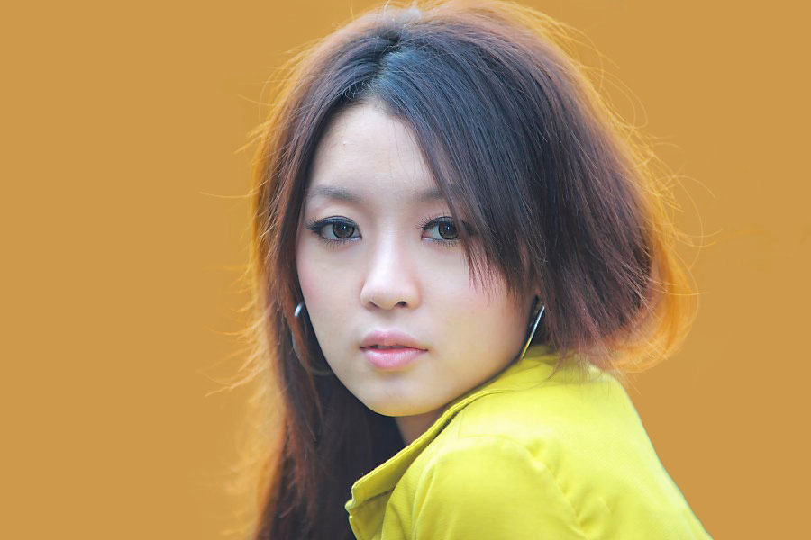 PS如何用通道工具细致的抠出美女头发丝?