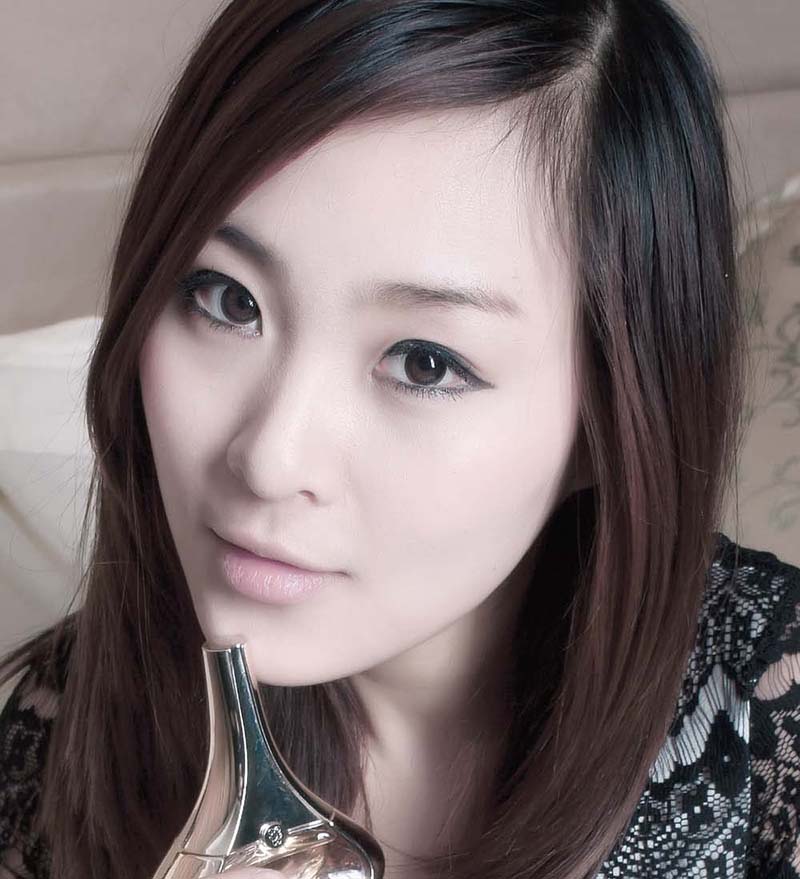 ps怎么给照片中的人物画眉教程